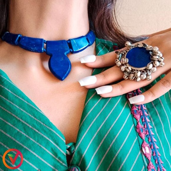 Lapis Lazuli Choker: Vintage Tribal Jewelry with Stones - Picture 3 of 9